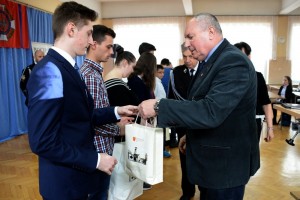 6ZLcyXG5c4WyT1Zg1OXS2aAG7byEs2yR6pzZHrfh6KYFz2EEBONY8f6854rgMndxL-300x200.jpg 4