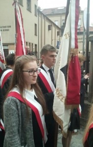 1493822208320-189x300.jpg 3