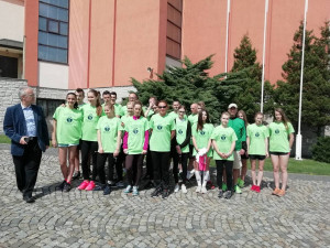 31501483_756706877870429_272339890623631144_n-300x225.jpg 5