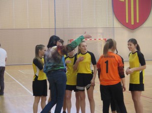 51116803_1572841719527540_4670810349245562880_n1-300x225.jpg 5