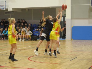 51718039_1582380888573623_2530358941393616896_n11-300x225.jpg 7