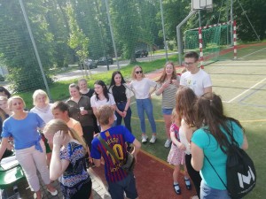 received_311098393112799-300x225.jpeg 11