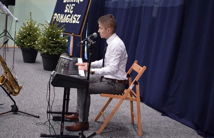 &bdquo;Bawiąc się pomagasz&rdquo; 10