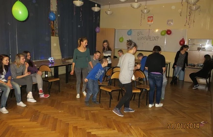 &bdquo;&hellip;a karnawał wciąż trwa&rdquo; 13