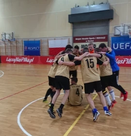 I miejsce w halowej piłce nożnej!!! 6