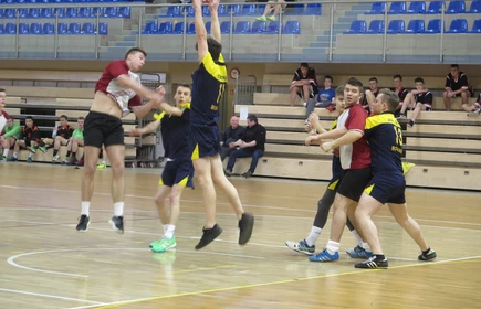 Zawody Powiatowe w Piłce Ręcznej 10