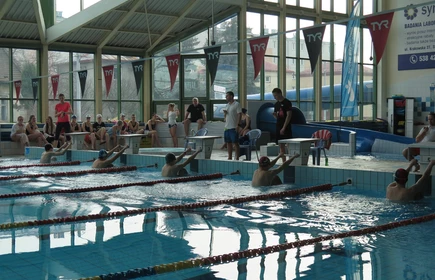 Zawody Powiatowe w Pływaniu 10