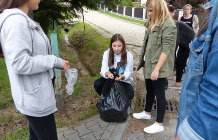 &bdquo;Nie ma śmieci - są surowce&rdquo; 23