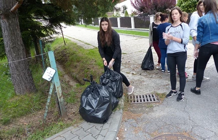 &bdquo;Nie ma śmieci - są surowce&rdquo; 24