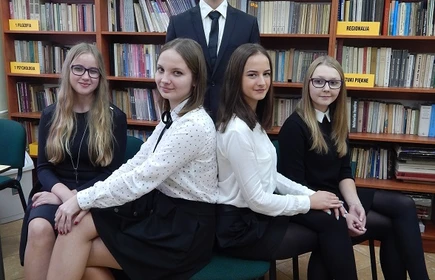 Tym razem w ogniu pytań Kamil Czesak z klasy 4 tea &ndash; &bdquo;rodzynek&rdquo; w gronie tegorocznych stypendystek 2