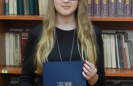 Emilia Szelegieniec z klasy 2 Tea - kolejna stypendystka Ekonomika odpowiada na nasz zestaw pytań 3