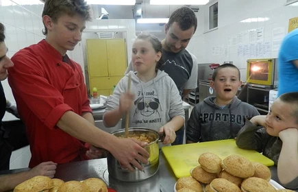 &bdquo;W kuchni świetnie daję sobie radę sam&rdquo;  3