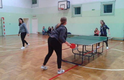 Szkolne zawody w tenisie stołowym 10