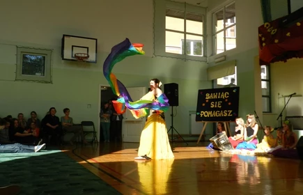 IX KONCERT "BAWIĄC SIĘ POMAGASZ" 13