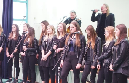 "Bawiąc się pomagasz" - 2017  25