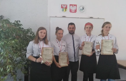 Podw&oacute;jne II miejsce na konkursie &bdquo;Młodzi Gotują 2018&rdquo; 6