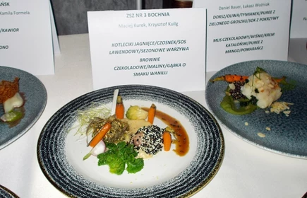 Wyr&oacute;żnienie dla Macieja Kurka na konkursie kulinarnym 3