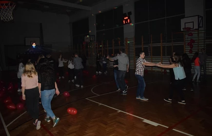 Walentynkowy zawr&oacute;t głowy 20