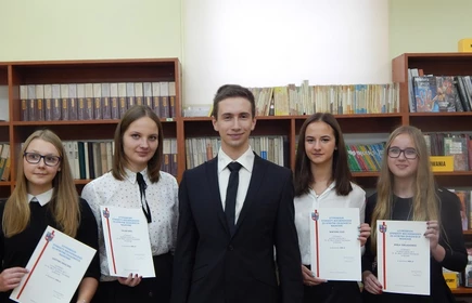 Tym razem w ogniu pytań Kamil Czesak z klasy 4 tea &ndash; &bdquo;rodzynek&rdquo; w gronie tegorocznych stypendystek 1