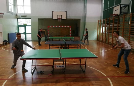 Szkolny turniej w tenisie stołowym 13