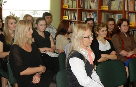 "Książki są jak towarzystwo, kt&oacute;re sobie człowiek dobiera" Monteskiusz  5