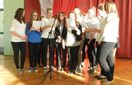 Szkolny Konkurs ,,Pieśni patriotycznej&rdquo;  9