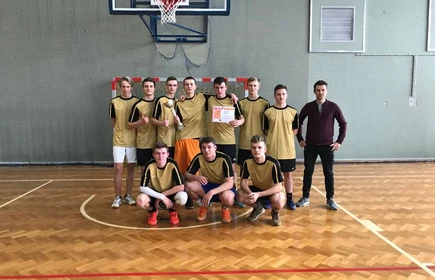 I miejsce w koszyk&oacute;wce chłopc&oacute;w. 9