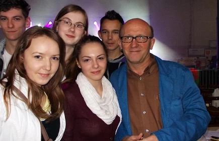 Nasi wolontariusze w  "Integracji malowanej dźwiękiem" 15