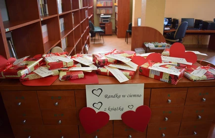 Walentynkowy zawr&oacute;t głowy 18