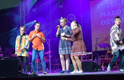 Integracja Malowana Dźwiękiem &ndash; XI Festiwal Piosenki 31