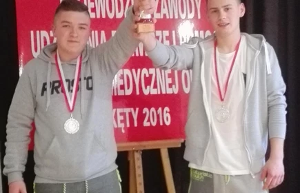 II Miejsce na Zawodach Pierwszej Pomocy Przedmedycznej 6