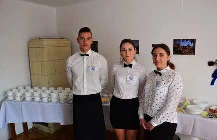 ,,Bawiąc się, pomagamy &rdquo;&hellip; 14