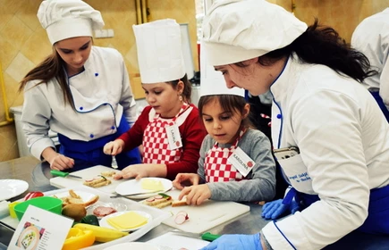 Dzieci nie jedzą śmieci! 1