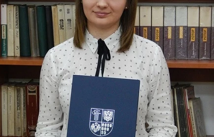 Tym razem przed Wami Sylwia Biel, kolejna stypendystka z klasy 2 Tea, kt&oacute;ra stanęła w &bdquo;ogniu pytań&rdquo;. 1